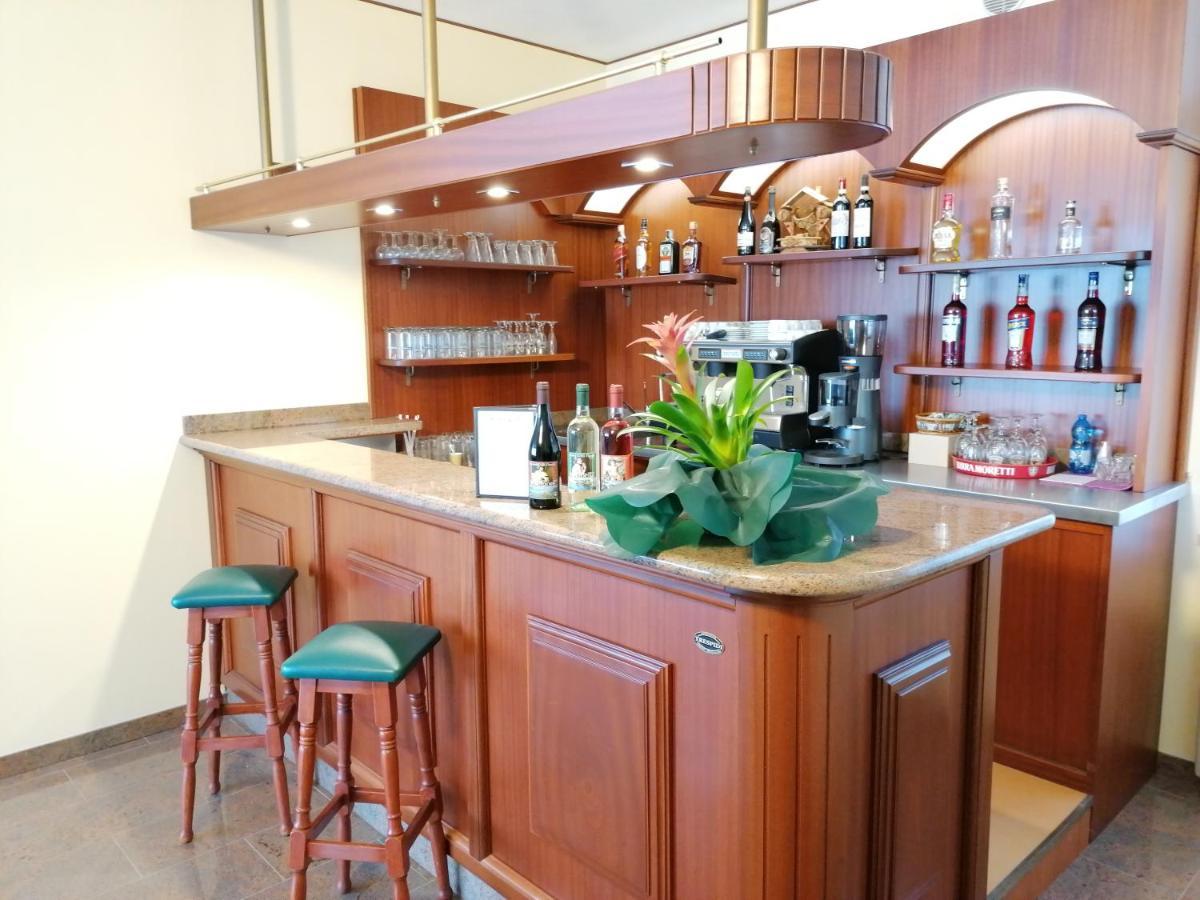 Residence Villa Margherita B&B Nebbiuno Extérieur photo